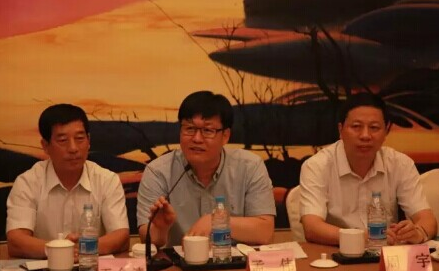 瓦軸孟偉參加全國(guó)地方軸承協(xié)會(huì)座談會(huì)暢談行業(yè)企業(yè)發(fā)展.賽襄軸承網(wǎng)站資訊